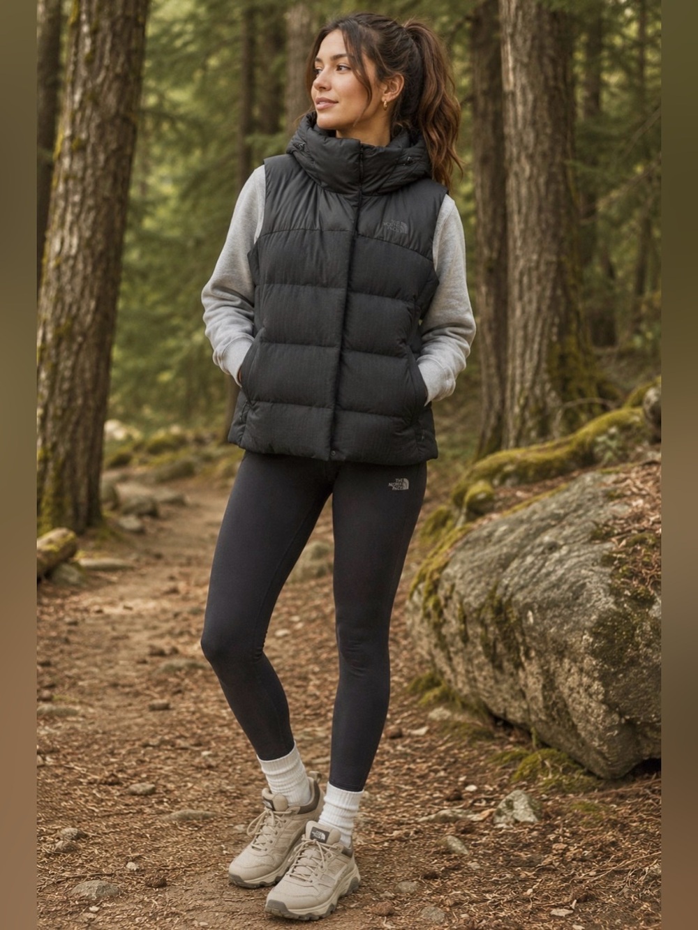 THE NORTH FACE Womens M Black Sleeveless Puffer Down Vest with Hood 700 Series